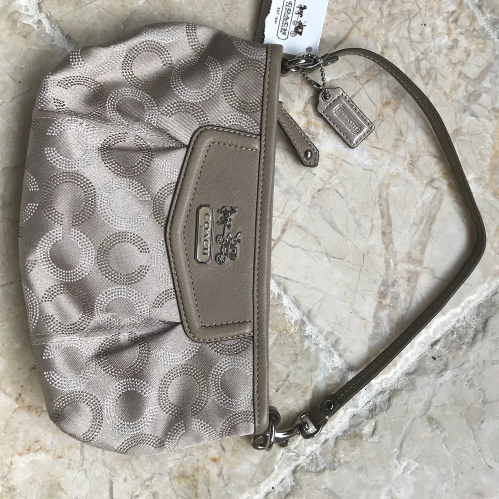 Brand new coach clutch